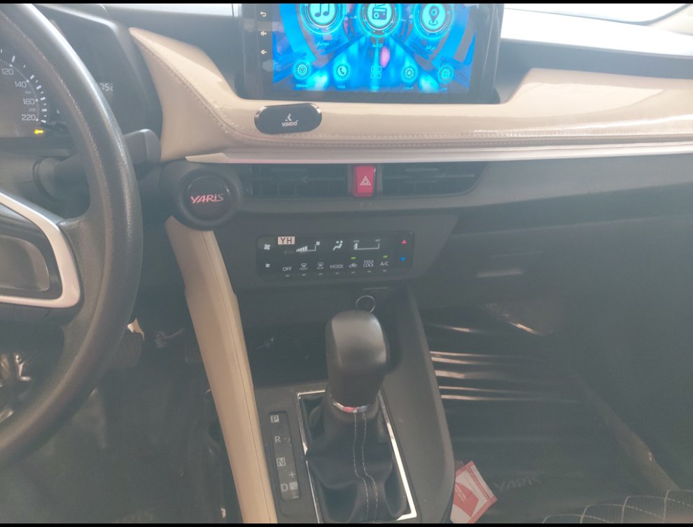 Toyota Yaris Y 2023 image