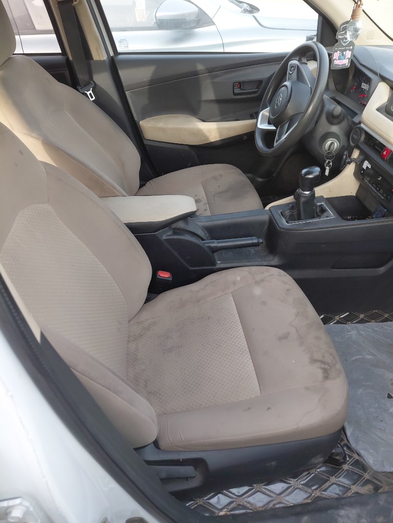 Toyota Yaris Y 2024 image