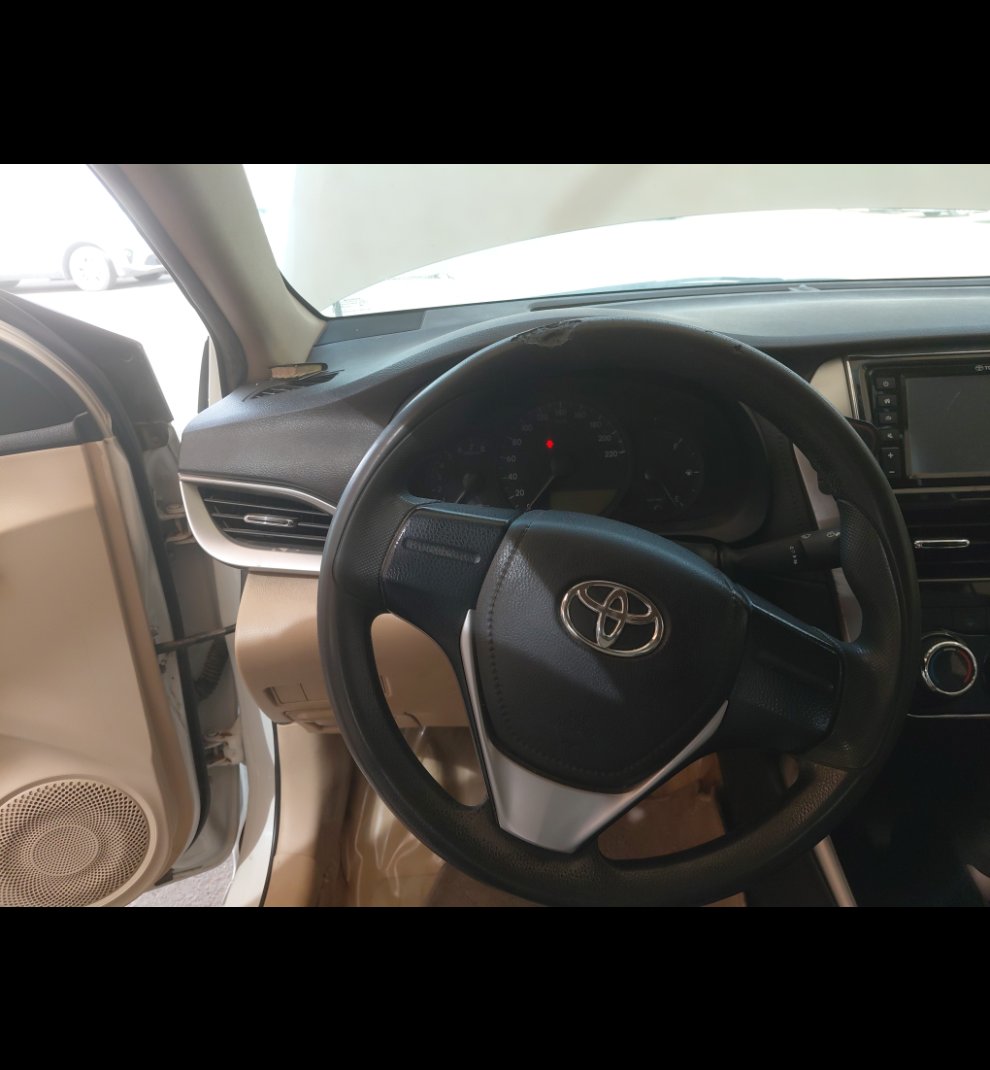 Toyota Yaris Y  2020 image