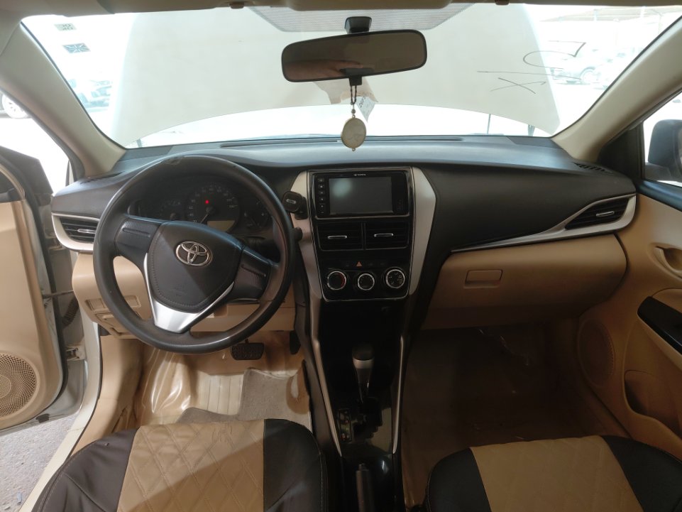 Toyota Yaris Y  2020 image