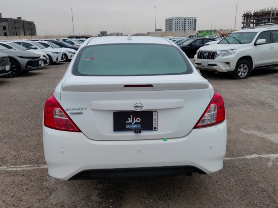 Nissan Sunny SV 2024 image