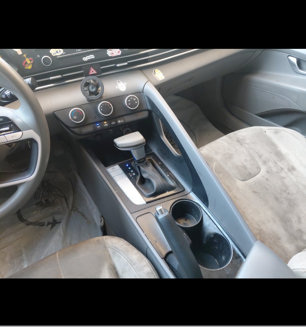 Hyundai Elantra  SPORT 2023 image