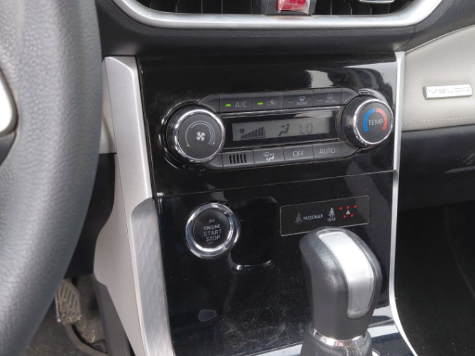 تويوتا فيلوز GLX 2024 image