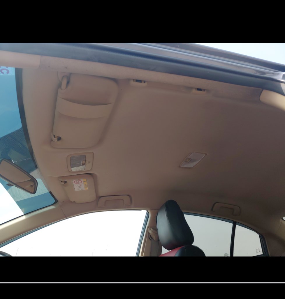 Toyota Yaris Y PLUS 2021 image