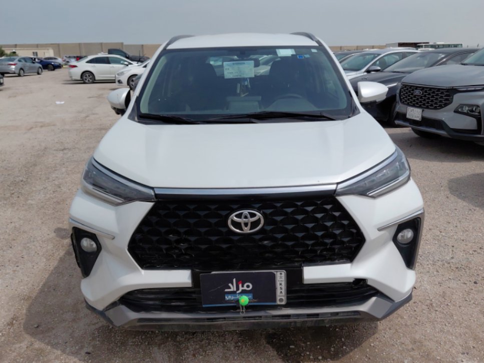 تويوتا فيلوز GLX 2024