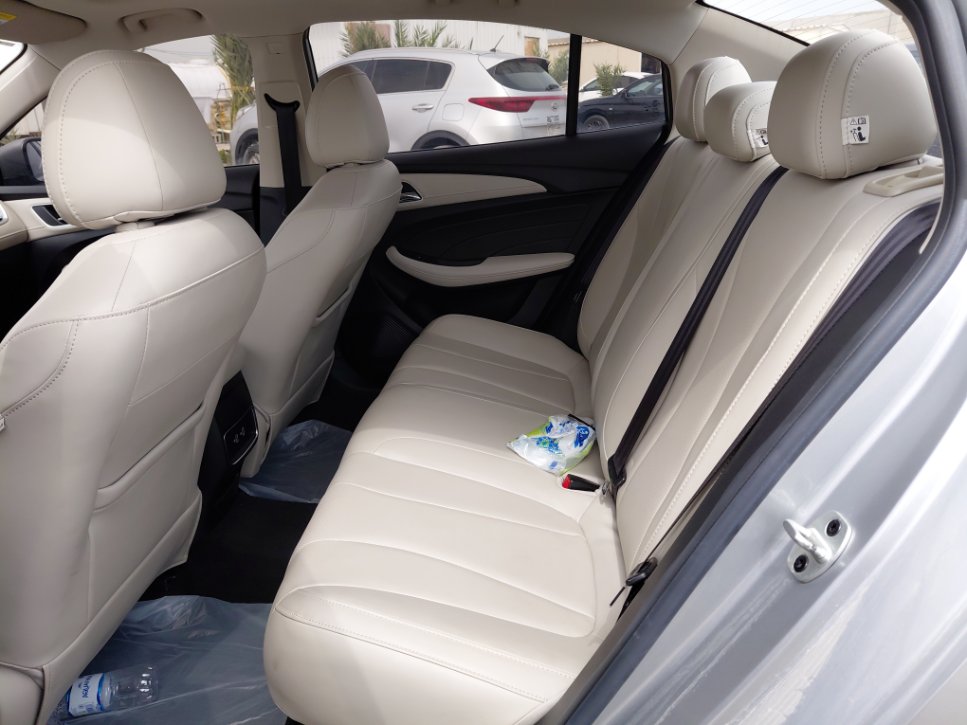 إم جي 5 LUX 2023 image