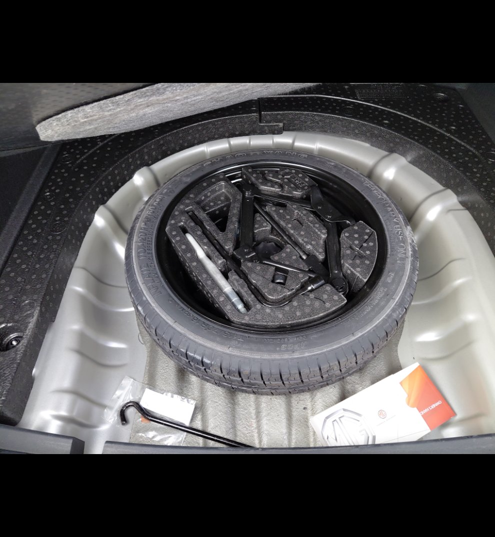 إم جي 5 LUX 2023 image