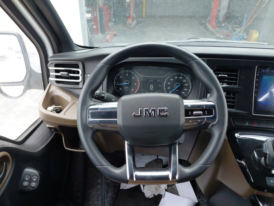 جا ام سي تورينج  2026 image