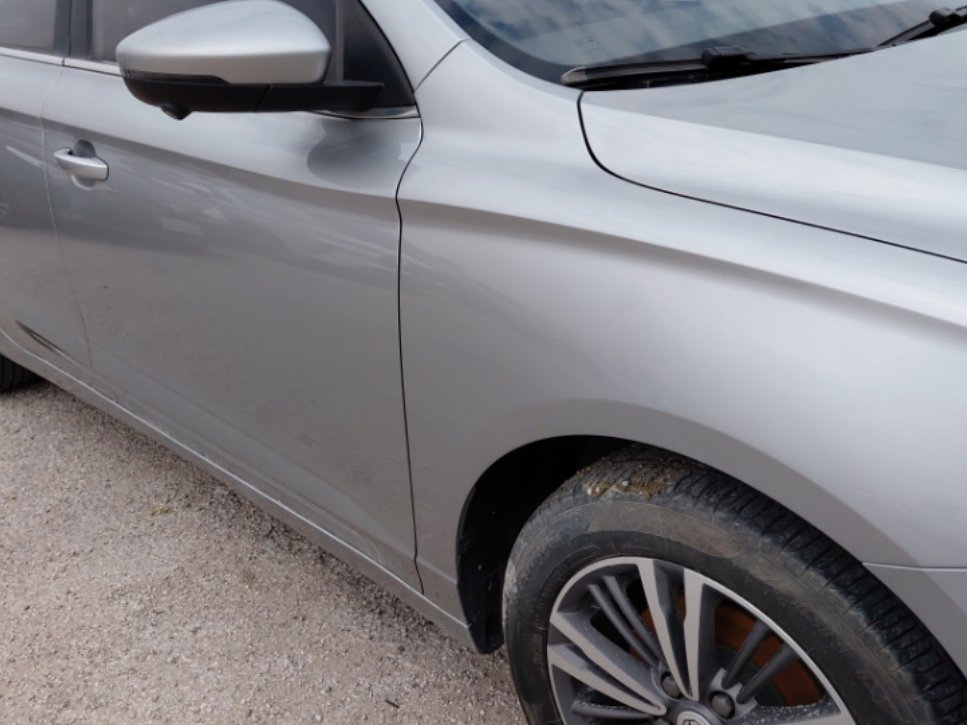 إم جي 5 LUX 2023 image