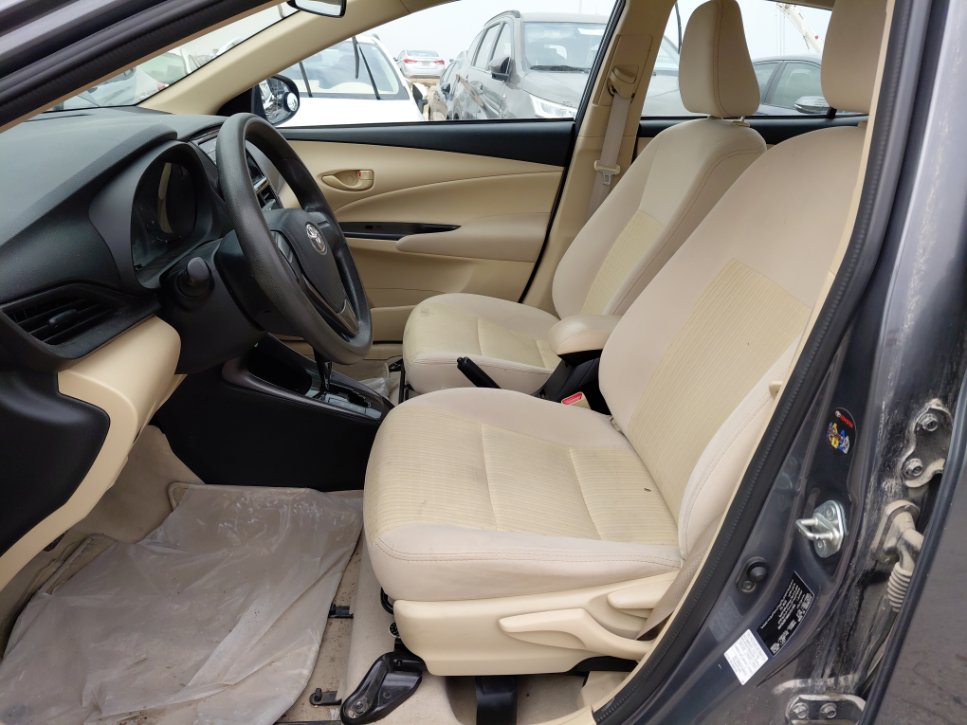 تويوتا يارس Y 2022 image