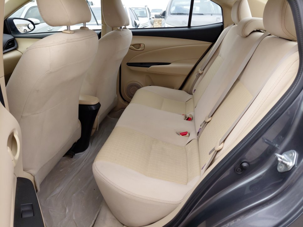 تويوتا يارس Y 2022 image