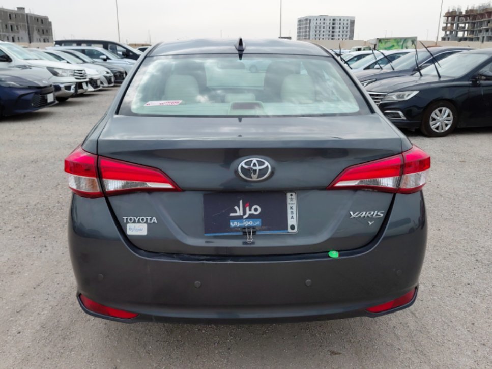 تويوتا يارس Y 2022 image