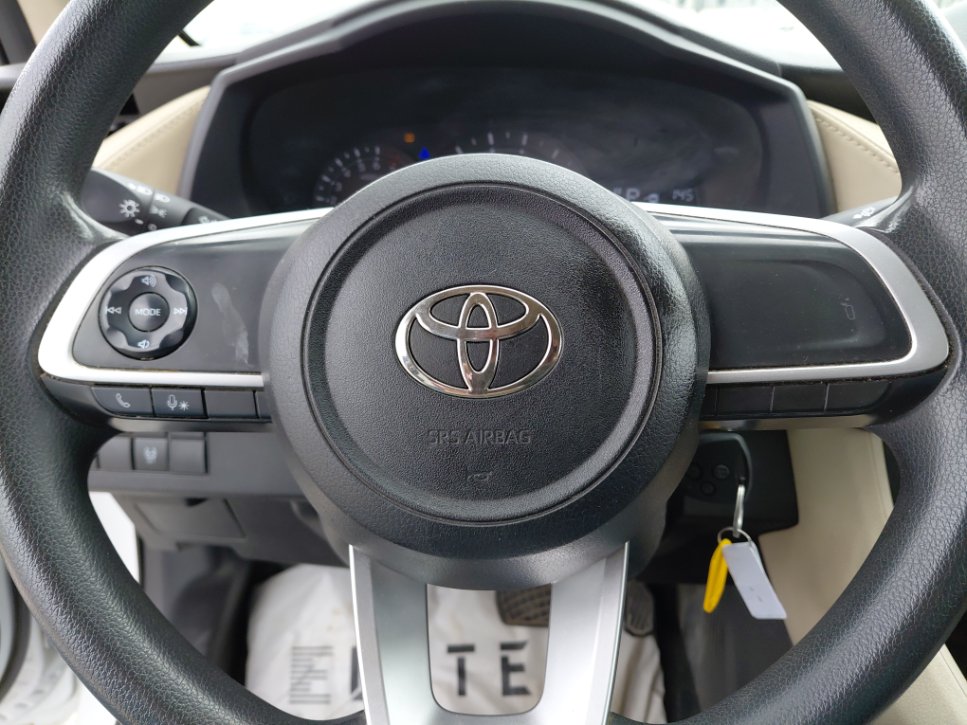 Toyota Yaris Y 2023 image