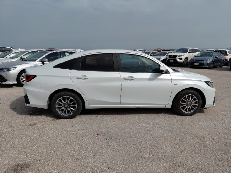 Toyota Yaris Y 2023 image