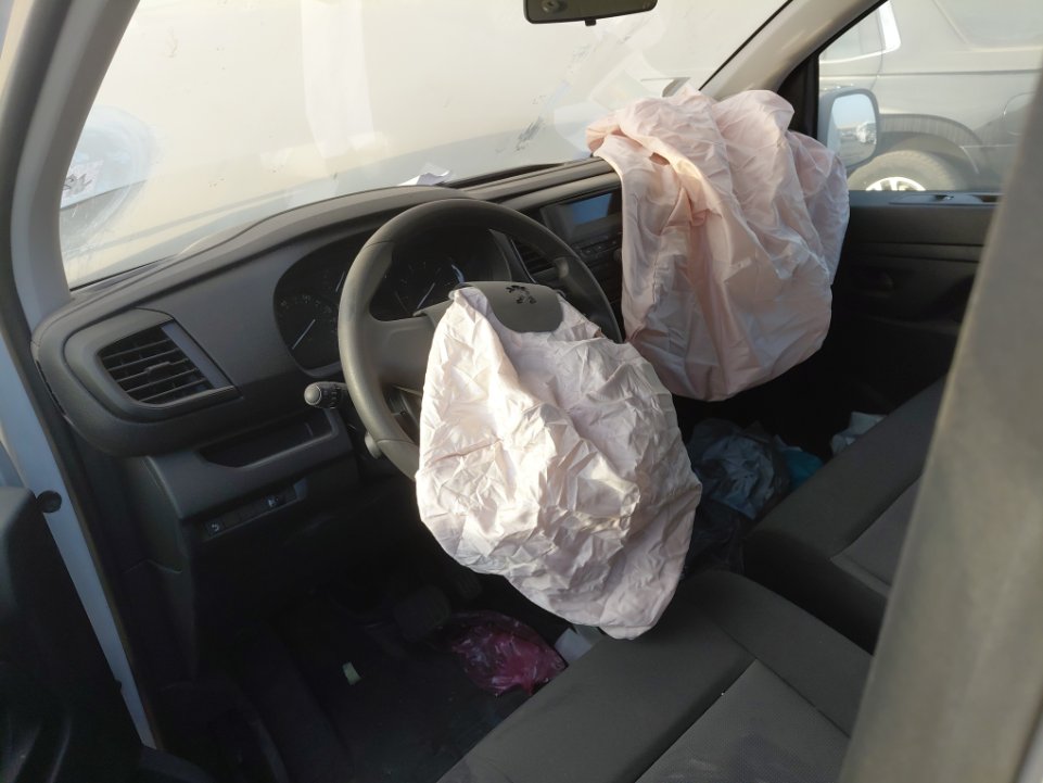 بيجو اكسبرت فان  2024 image