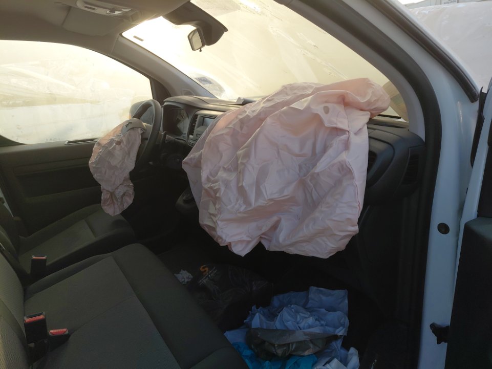 بيجو اكسبرت فان  2024 image