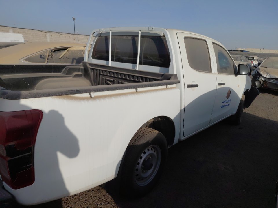 ايسوزو ديماكس  2021 image