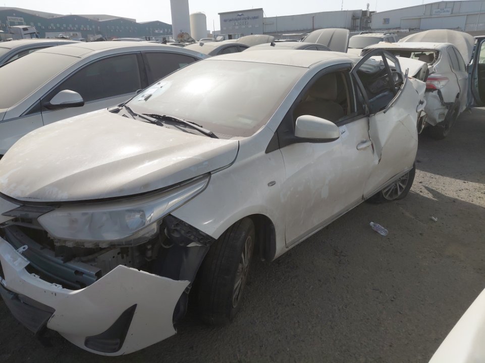 تويوتا يارس إسقاط لوحات  2020 image