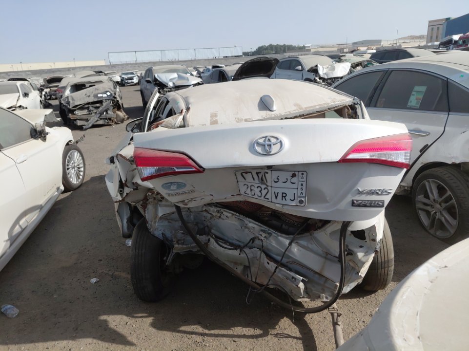 تويوتا يارس إسقاط لوحات  2020 image