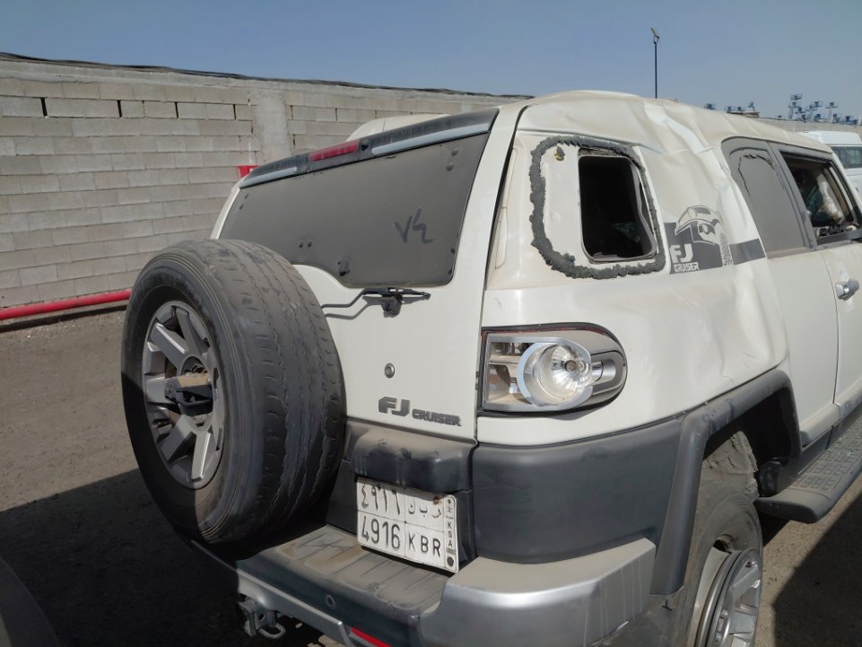 تويوتا إف جي كروزر  2022 image