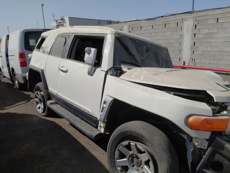 تويوتا إف جي كروزر  2022 image