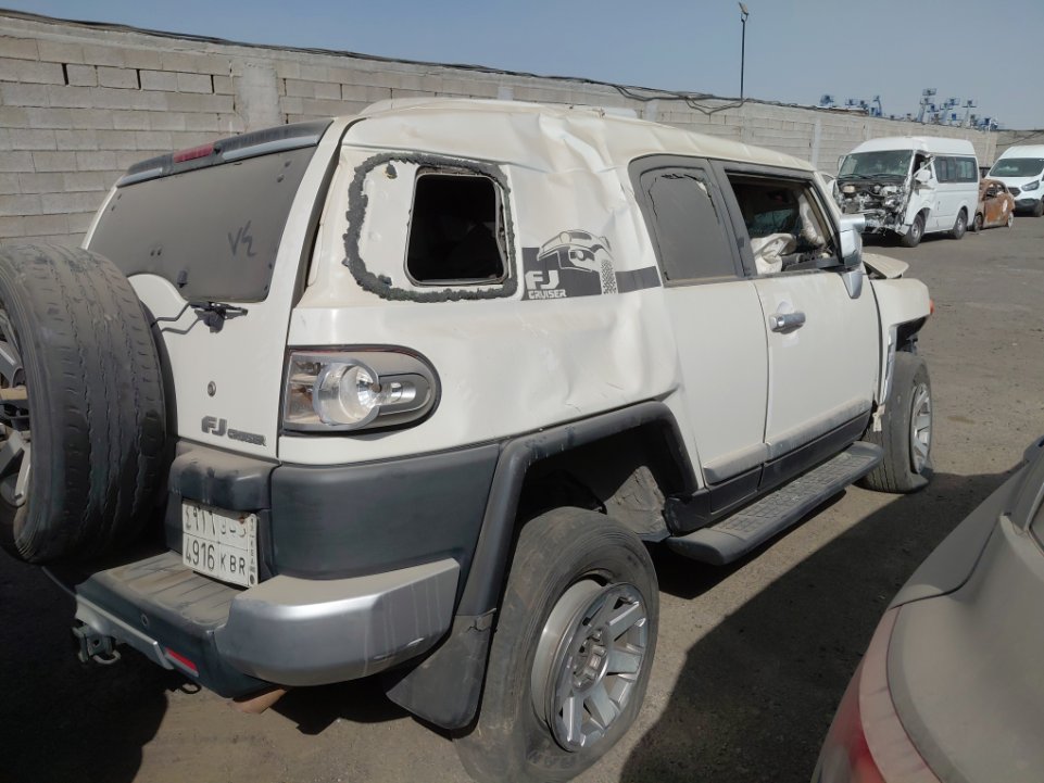 تويوتا إف جي كروزر  2022 image