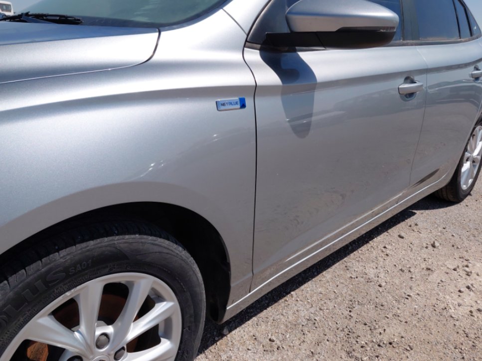 MG 5 عادي 2023 image