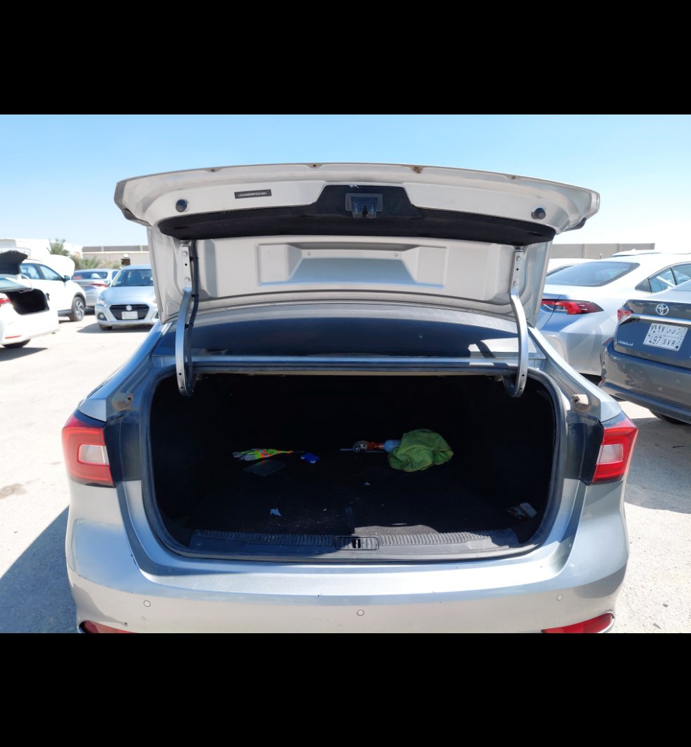 إم جي 5 لوكس 2023 image