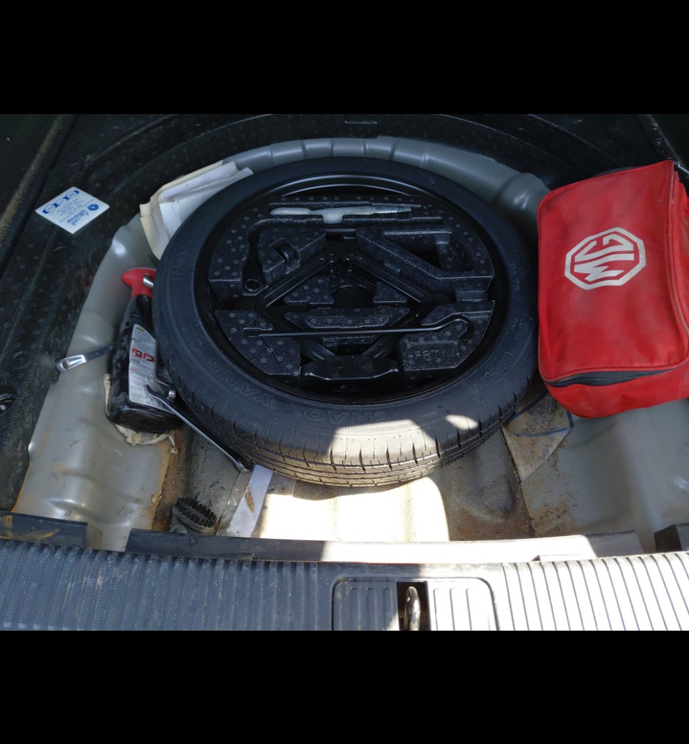 إم جي 5 لوكس 2023 image