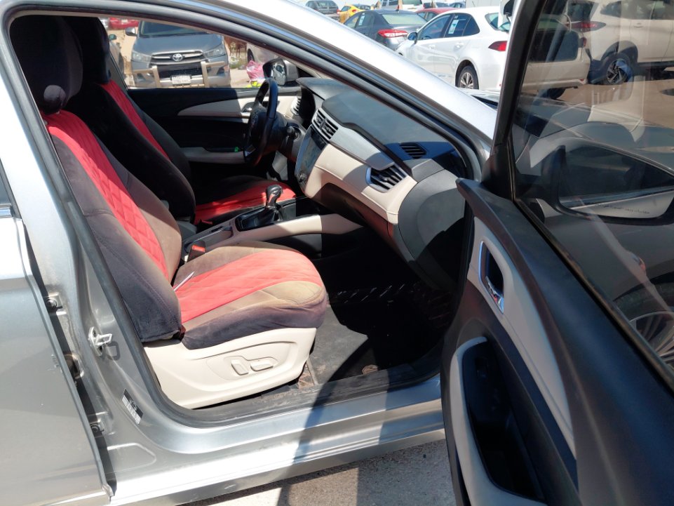 إم جي 5 لوكس 2023 image