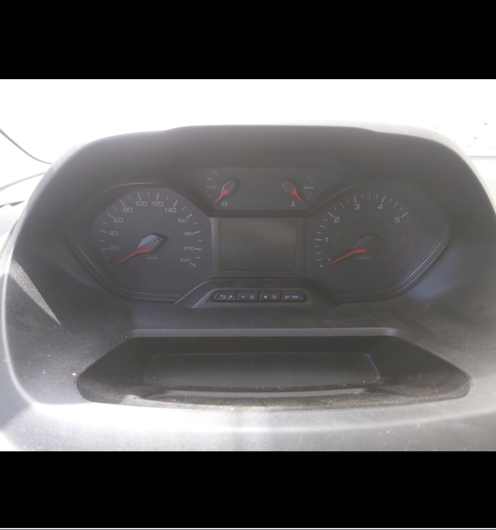 بيجو اكسبرت فان  2023 image