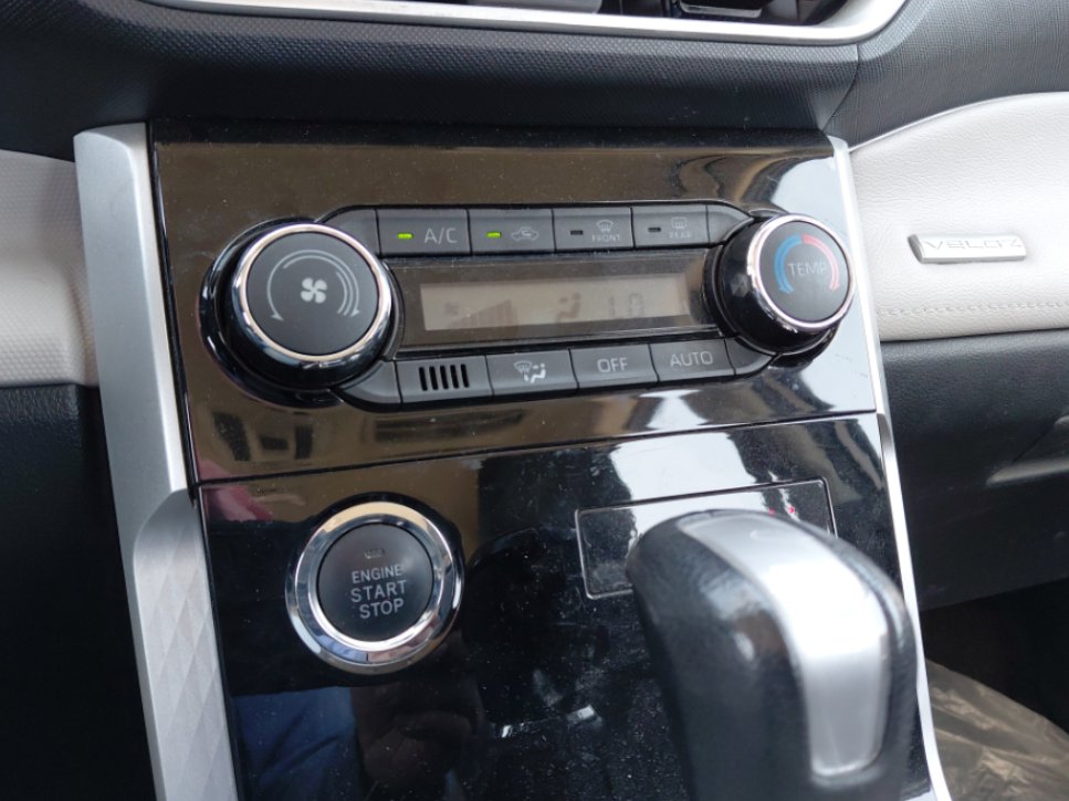 Toyota VELOZ GLX 2024 image