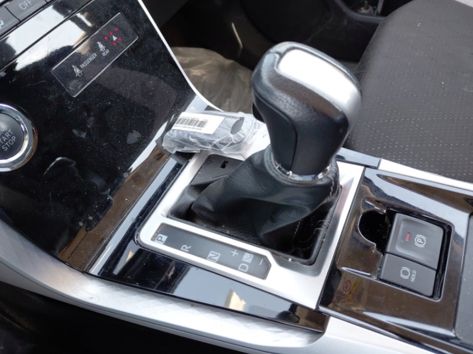 Toyota VELOZ GLX 2024 image