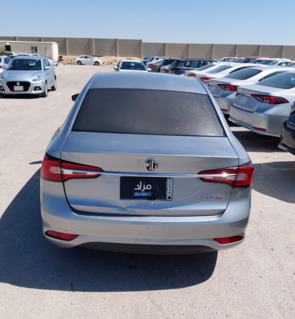 إم جي 5 لوكس 2023 image