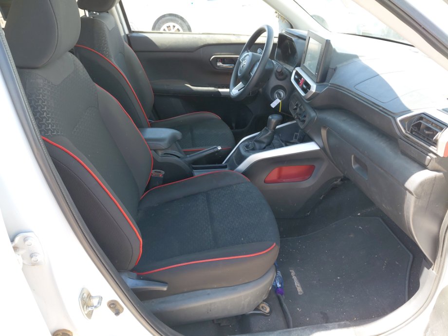 Toyota RAIZE XLE  2024 image