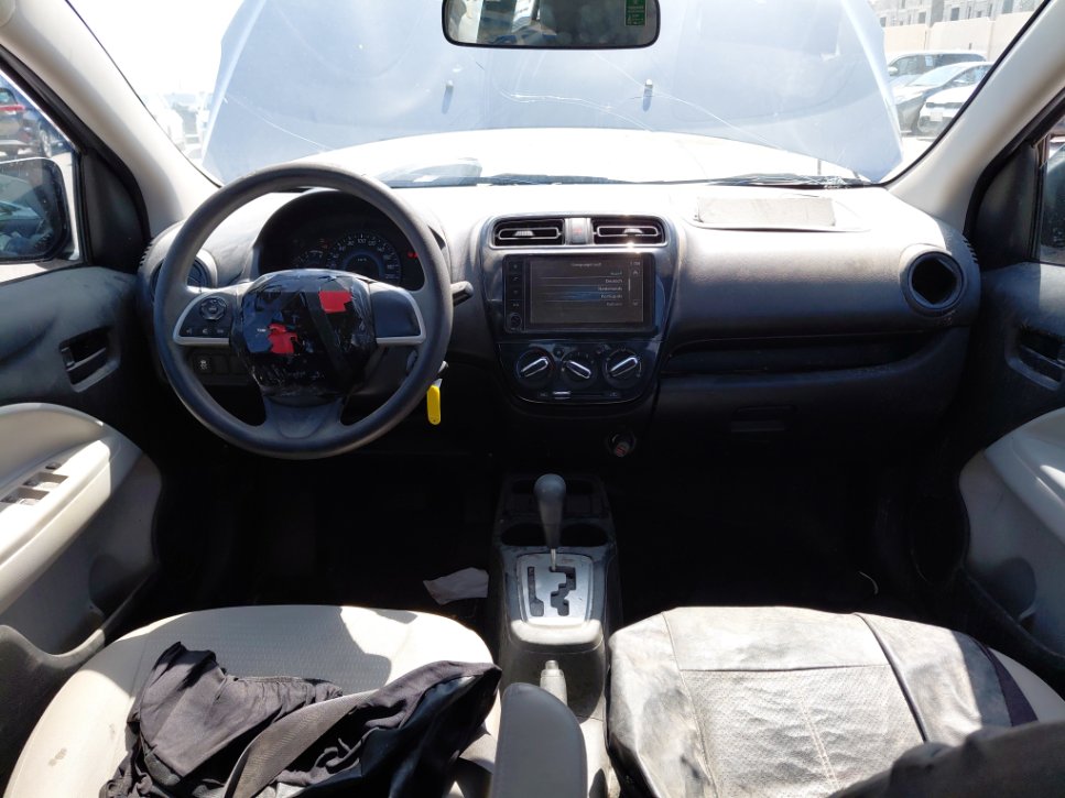 Mitsubishi Attrage ديلوكس 2023 image