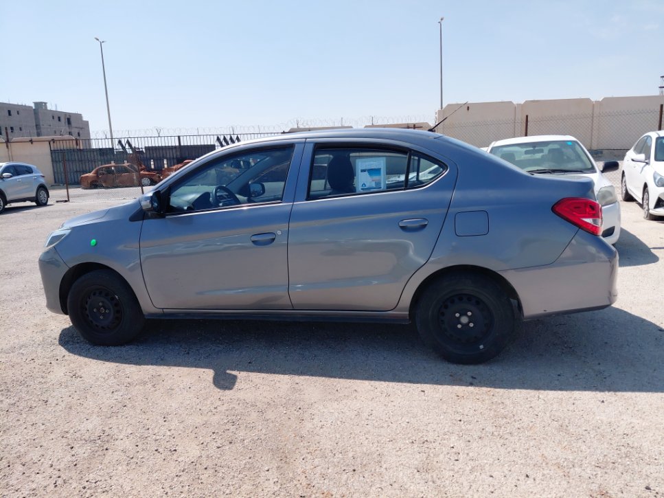 Mitsubishi Attrage ديلوكس 2023 image