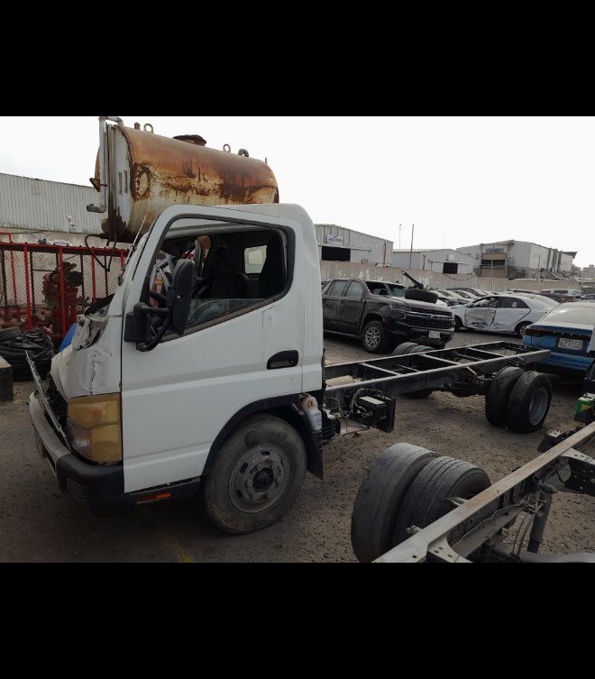 ميتسوبيشي فوزو  2023 image