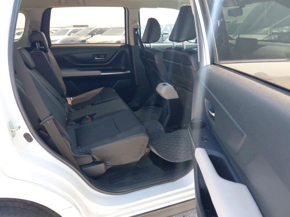 Toyota VELOZ GLX 2024 image