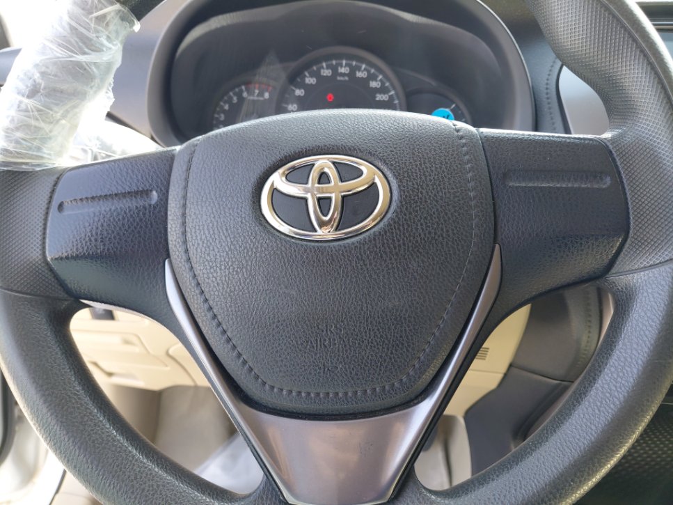 Toyota Yaris Y FLT  2022 image