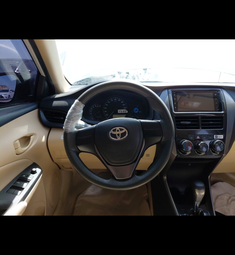 Toyota Yaris Y FLT  2022 image
