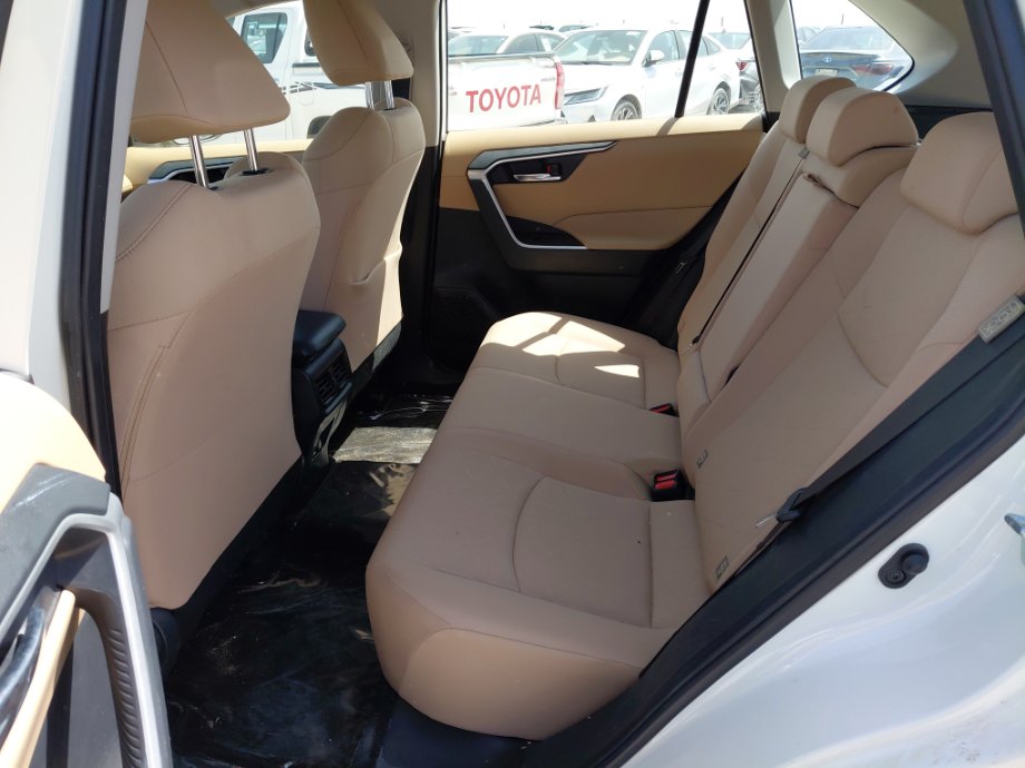 Toyota RAV4 XLE SPORT  2022 image