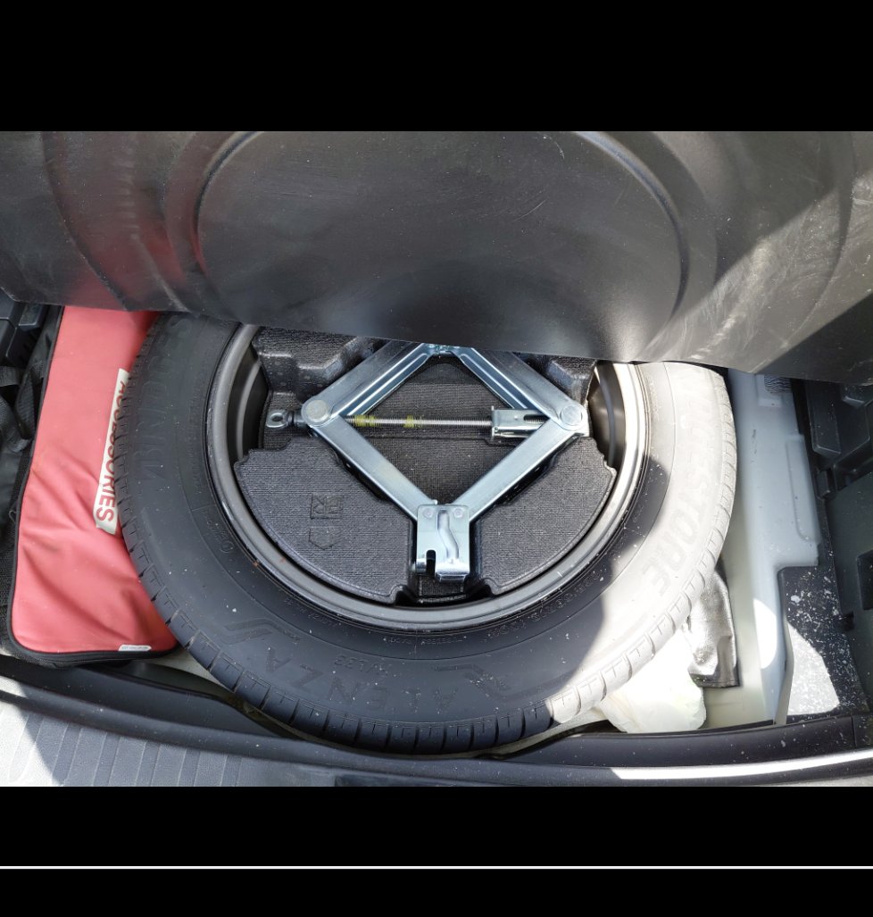 Toyota RAV4 XLE SPORT  2022 image