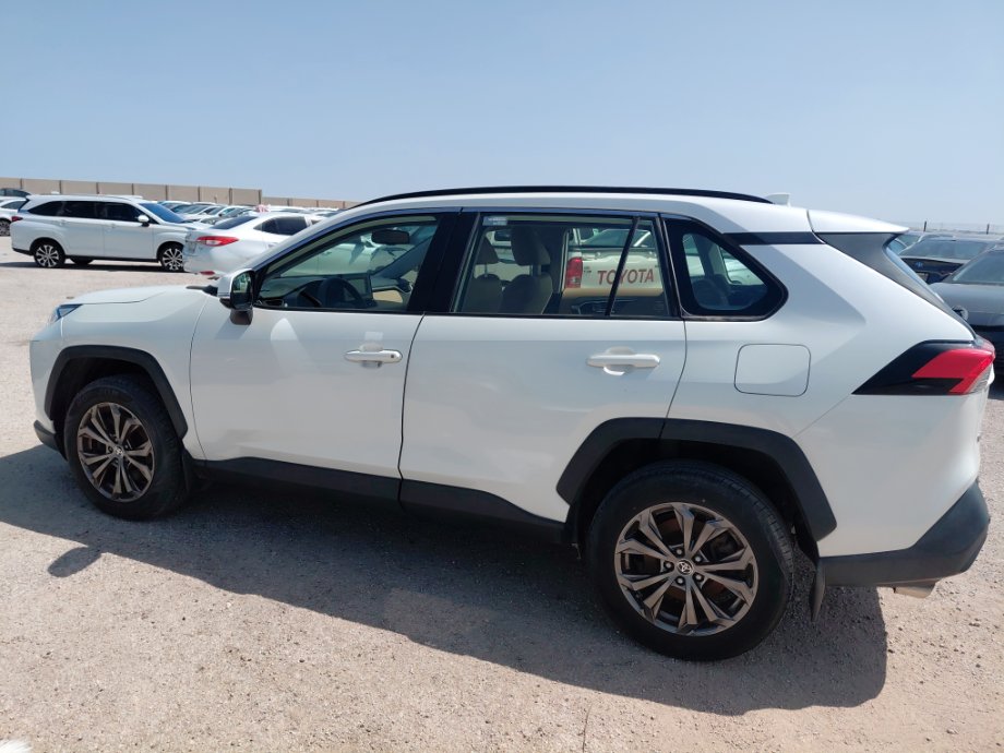 Toyota RAV4 XLE SPORT  2022 image