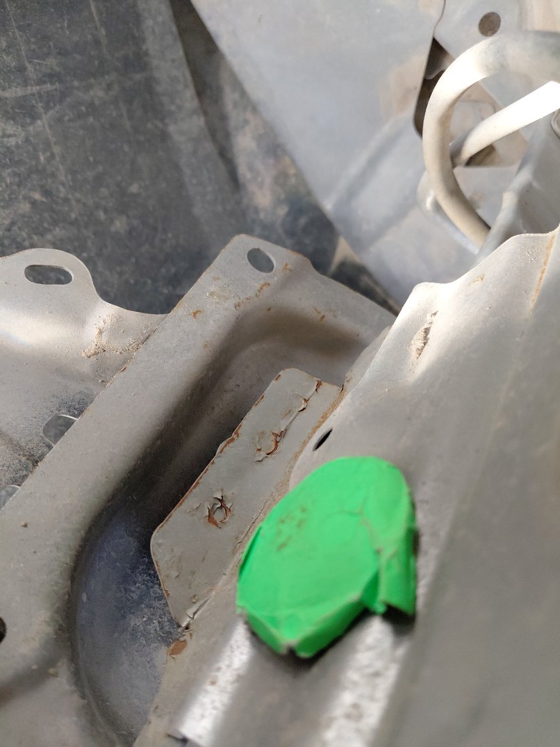 تويوتا يارس Y 2024 image