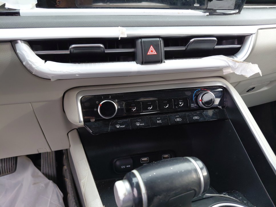 KIA K5 LX 2023 image