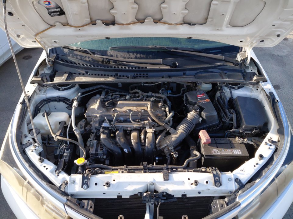 Toyota Corolla GLI 2015 image