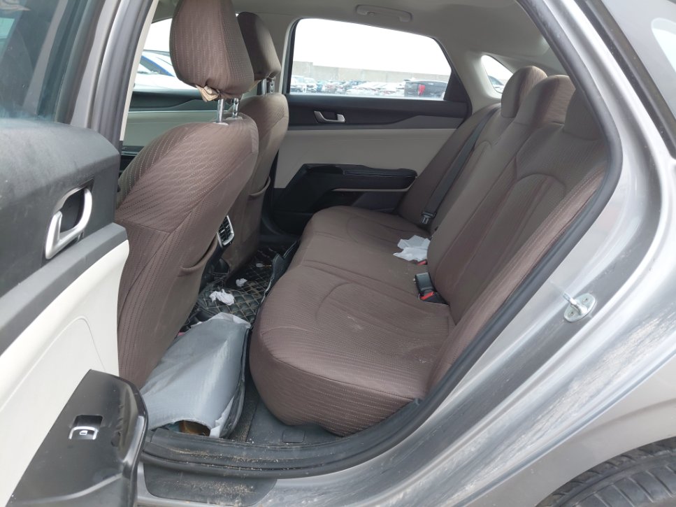 KIA K5 LX 2023 image