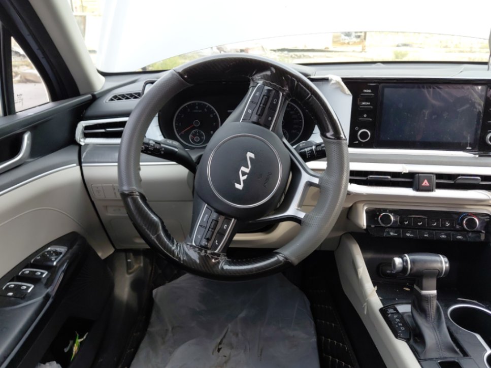 KIA K5 LX 2023 image