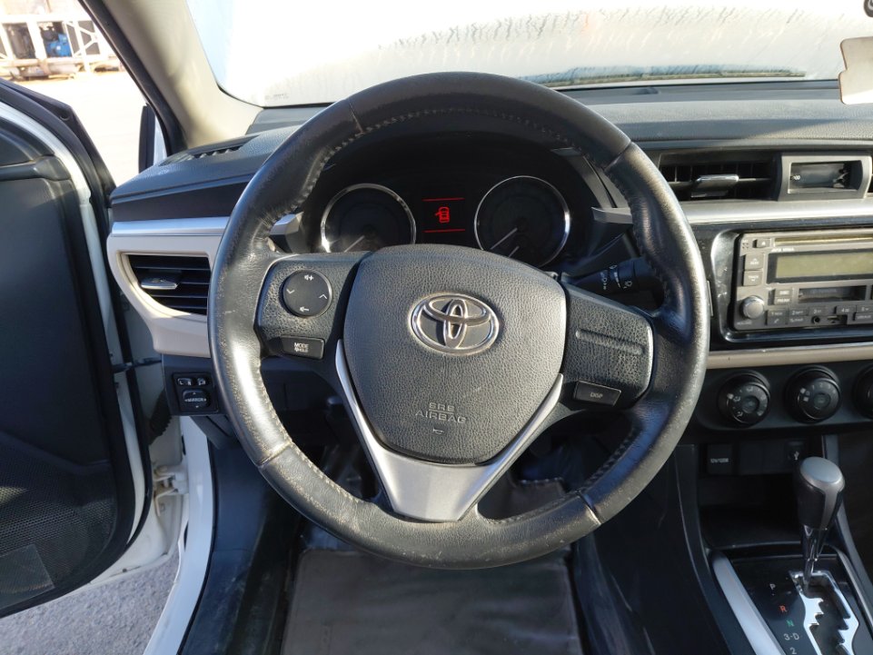 Toyota Corolla GLI 2015 image